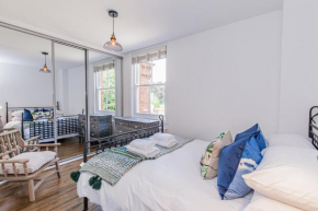 Outstandingly beautiful apartment with parking
